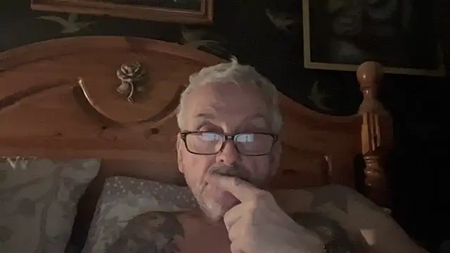 poggles online show from 03/18/26, 08:34