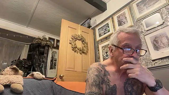 poggles online show from 03/24/26, 08:36