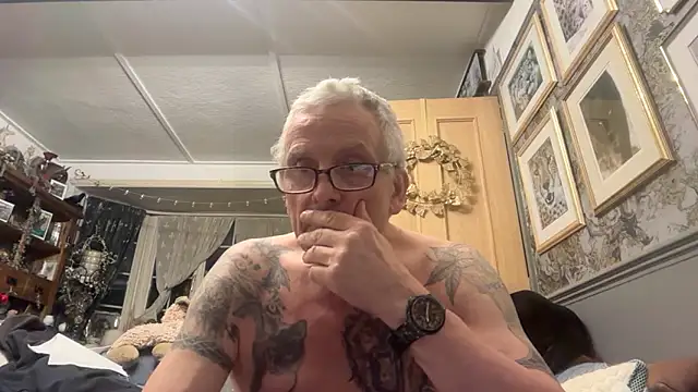 poggles online show from 03/25/26, 10:27