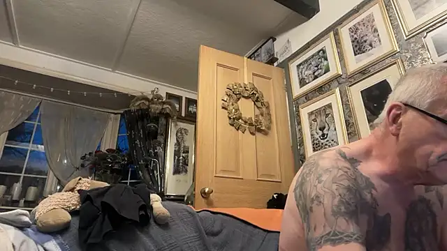 poggles online show from 03/31/26, 05:08