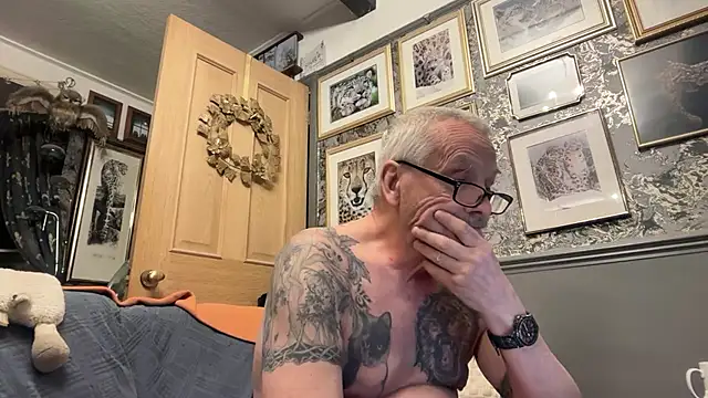 poggles online show from 04/02/26, 08:17