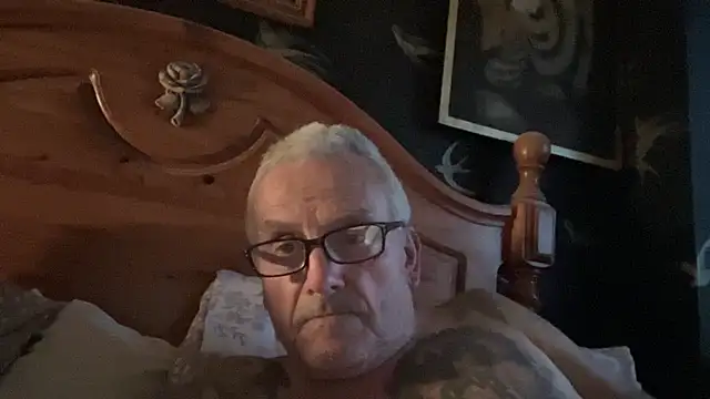 poggles online show from 04/25/26, 07:33