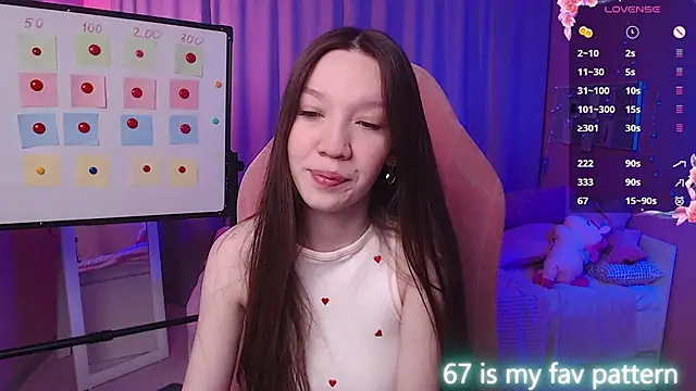 Shriya Sarann online show from 04/18/26, 02:21