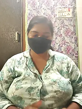 Liyaa 24 online show from 03/21/26, 04:43