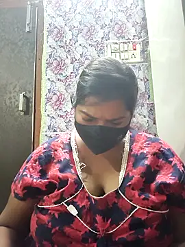 Liyaa 24 online show from 03/24/26, 04:12