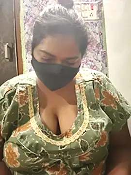 Liyaa 24 online show from 03/30/26, 06:31