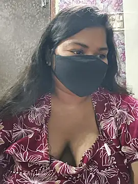 Snapshot of Liyaa_24 chatting on 05/19/26, 05:19 Liyaa 24 online show from 05/19/26, 05:19