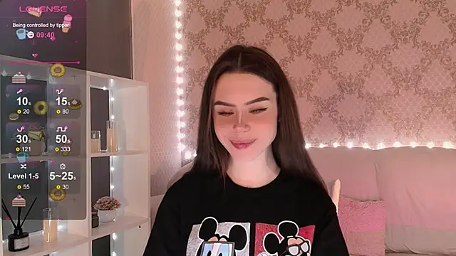 HolyMiax online show from 12/01/25, 03:55