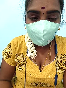 Snapshot of Tamil_riyalini12 chatting on 09/27/25, 05:23 Tamil riyalini12 online show from 09/27/25, 05:23