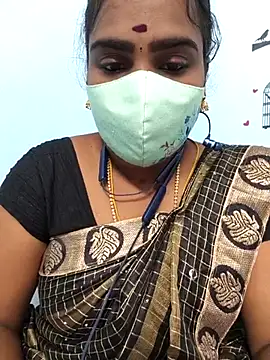 Snapshot of Tamil_riyalini12 chatting on 09/30/25, 07:41 Tamil riyalini12 online show from 09/30/25, 07:41