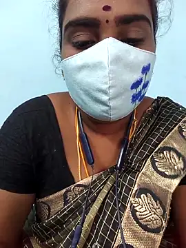 Snapshot of Tamil_riyalini12 chatting on 11/14/25, 04:11 Tamil riyalini12 online show from 11/14/25, 04:11