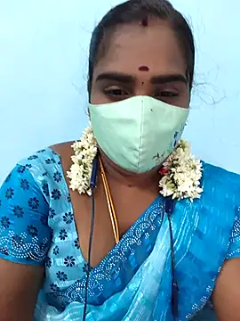 Snapshot of Tamil_riyalini12 chatting on 11/17/25, 04:57 Tamil riyalini12 online show from 11/17/25, 04:57