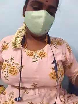 Snapshot of Tamil_riyalini12 chatting on 11/19/25, 04:01 Tamil riyalini12 online show from 11/19/25, 04:01