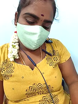 Snapshot of Tamil_riyalini12 chatting on 11/25/25, 05:02 Tamil riyalini12 online show from 11/25/25, 05:02