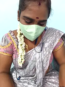 Snapshot of Tamil_riyalini12 chatting on 12/05/25, 05:20 Tamil riyalini12 online show from 12/05/25, 05:20