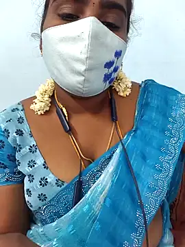 Snapshot of Tamil_riyalini12 chatting on 12/15/25, 05:39 Tamil riyalini12 online show from 12/15/25, 05:39