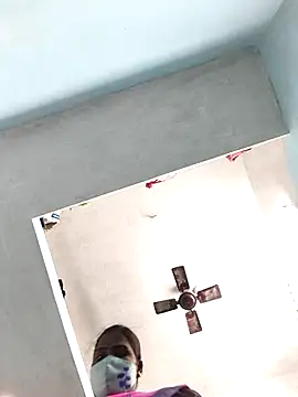 Snapshot of Tamil_riyalini12 chatting on 01/10/26, 11:12 Tamil riyalini12 online show from 01/10/26, 11:12