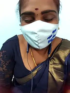 Snapshot of Tamil_riyalini12 chatting on 01/12/26, 12:43 Tamil riyalini12 online show from 01/12/26, 12:43