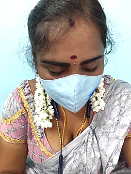 Snapshot of Tamil_riyalini12 chatting on 01/31/26, 07:23 Tamil riyalini12 online show from 01/31/26, 07:23