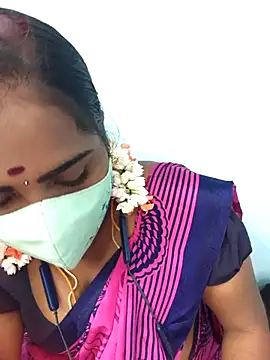 Snapshot of Tamil_riyalini12 chatting on 02/05/26, 05:28 Tamil riyalini12 online show from 02/05/26, 05:28