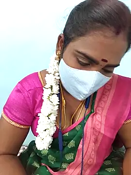 Snapshot of Tamil_riyalini12 chatting on 02/27/26, 04:56 Tamil riyalini12 online show from 02/27/26, 04:56