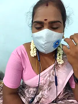 Snapshot of Tamil_riyalini12 chatting on 03/01/26, 03:52 Tamil riyalini12 online show from 03/01/26, 03:52