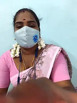 Snapshot of Tamil_riyalini12 chatting on 03/04/26, 04:07 Tamil riyalini12 online show from 03/04/26, 04:07