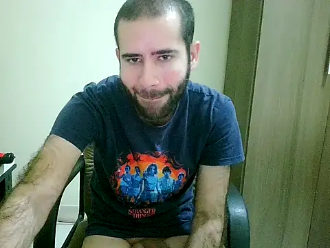 Snapshot of fthrfthr chatting on 09/24/25, 03:43 fthrfthr online show from 09/24/25, 03:43