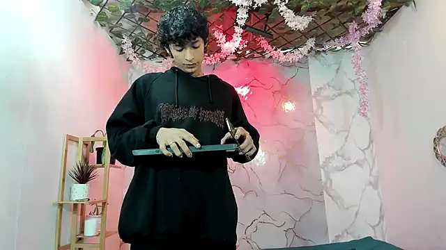 Bastian boyshot77 online show from 05/03/26, 05:30
