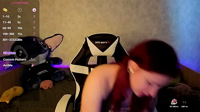 Mini Lady1 online show from 11/13/25, 07:51