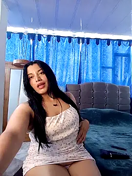 Little-rose online show from 05/01/26, 07:40
