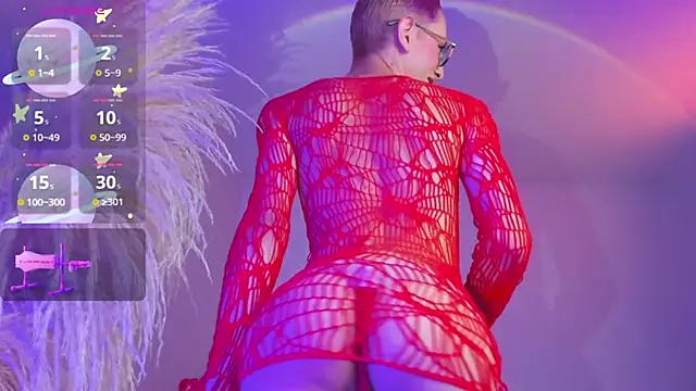 liiamluna  online show from 10/02/25, 09:27