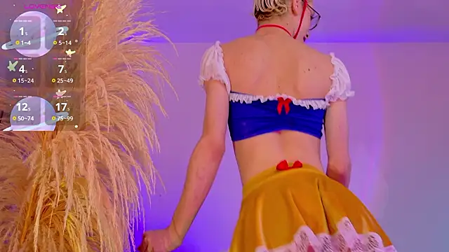 liiamluna  online show from 03/02/26, 09:27