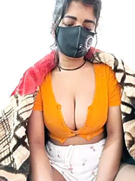 Snapshot of Nodi- chatting on 02/04/26, 12:05 Nodi- online show from 02/04/26, 12:05