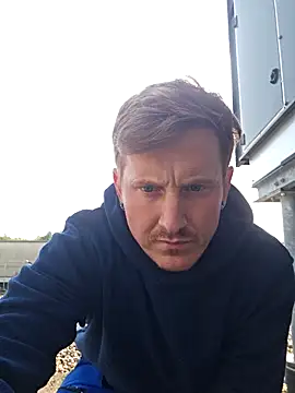 Snapshot of NormalHardDick chatting on 09/29/25, 10:09 NormalHardDick online show from 09/29/25, 10:09