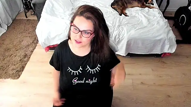 Snapshot of Squirt_Kimm chatting on 09/17/25, 06:26 Squirt Kimm online show from 09/17/25, 06:26