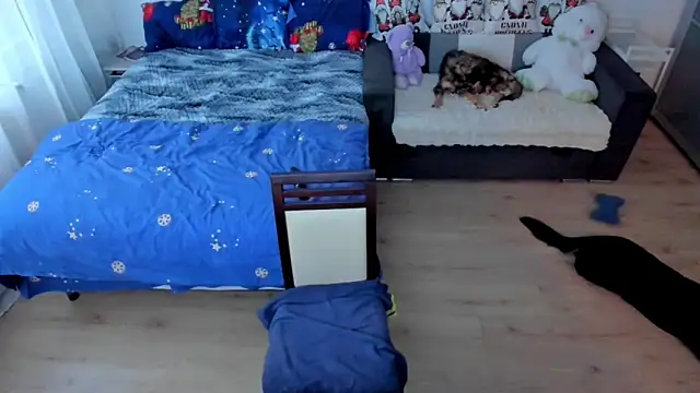 Squirt Kimm online show from 11/30/25, 12:20