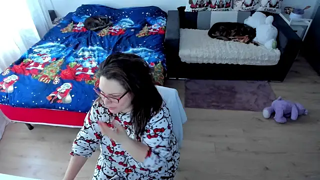 Squirt Kimm online show from 12/05/25, 09:40