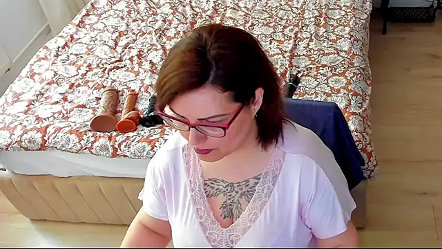 Snapshot of Squirt_Kimm chatting on 04/28/26, 11:15 Squirt Kimm online show from 04/28/26, 11:15