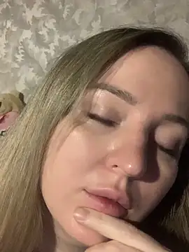 Snapshot of hotsteacher chatting on 11/15/25, 02:20 hotsteacher online show from 11/15/25, 02:20