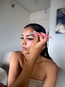 im-isabella online show from 04/24/26, 07:05