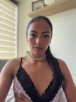 im-isabella online show from 05/29/26, 03:10