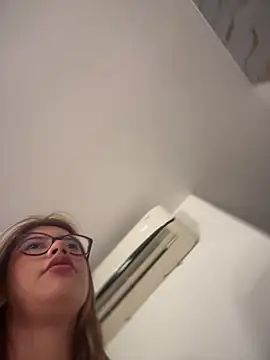 sara calderon online show from 02/15/26, 01:31