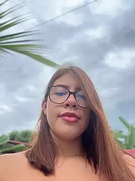 sara calderon online show from 04/07/26, 01:33