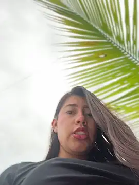 Snapshot of sara_calderon chatting on 06/06/26, 11:26 sara calderon online show from 06/06/26, 11:26