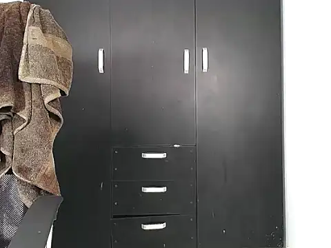 Joan silva online show from 04/22/26, 05:14