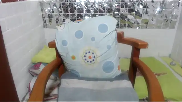 rose-crystal online show from 01/06/26, 11:07