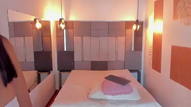 FreyrStone online show from 01/12/26, 04:18