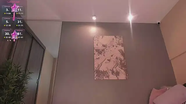 Hailey-Fox online show from 12/19/25, 10:39