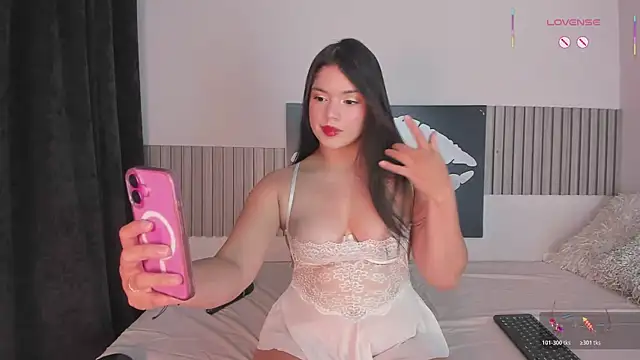 Hailey-Fox online show from 07/16/26, 10:27
